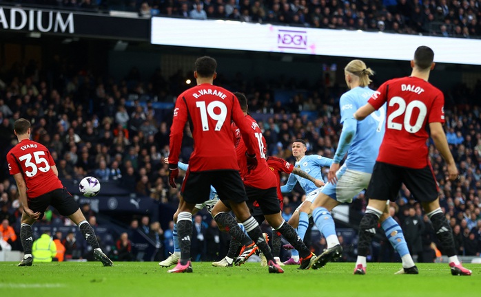 Pep Guardiola ca ngợi Foden sau khi Man City ngược dòng hạ Man United- Ảnh 6. Pep Guardiola ca ngợi Foden sau khi Man City ngược dòng hạ Man United- Ảnh 6.