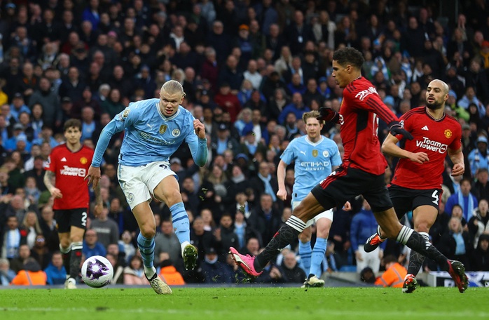 Pep Guardiola ca ngợi Foden sau khi Man City ngược dòng hạ Man United- Ảnh 8. Pep Guardiola ca ngợi Foden sau khi Man City ngược dòng hạ Man United- Ảnh 8.