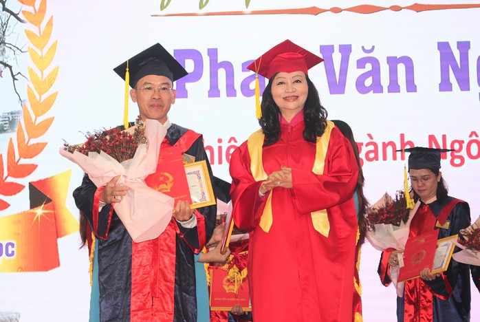 Trường ĐH Cửu Long đã cấp bằng cho gần 30.000 cử nhân- Ảnh 3. Trường ĐH Cửu Long đã cấp bằng cho gần 30.000 cử nhân- Ảnh 3.
