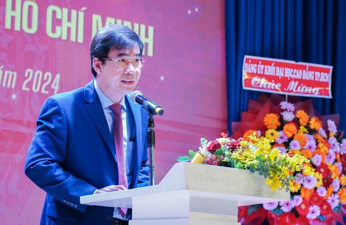 Trường ĐH Luật TP HCM đạt kiểm định chất lượng giáo dục cấp cơ sở - Ảnh 1. Trường ĐH Luật TP HCM đạt kiểm định chất lượng giáo dục cấp cơ sở - Ảnh 1.