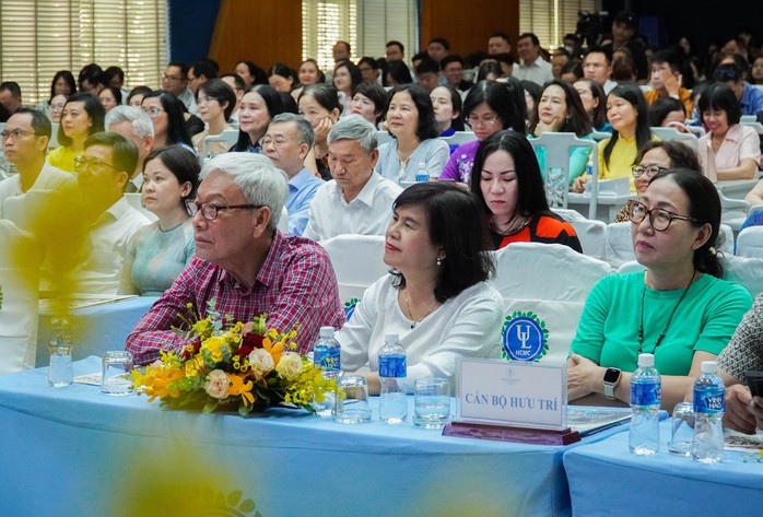 Trường ĐH Luật TP HCM đạt kiểm định chất lượng giáo dục cấp cơ sở - Ảnh 2. Trường ĐH Luật TP HCM đạt kiểm định chất lượng giáo dục cấp cơ sở - Ảnh 2.