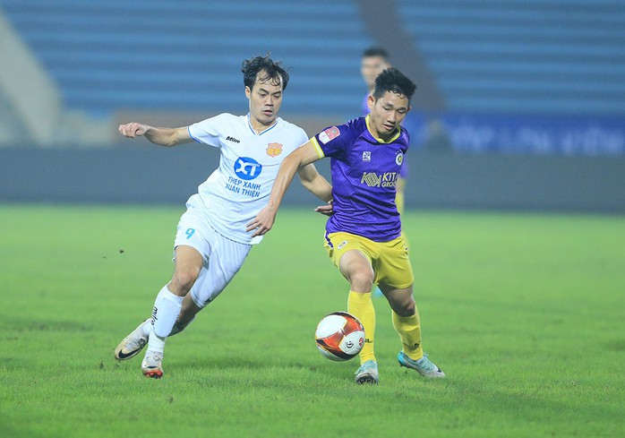V-League hứa hẹn kịch tính trong ngày trở lại thi đấu- Ảnh 3. V-League hứa hẹn kịch tính trong ngày trở lại thi đấu- Ảnh 3.