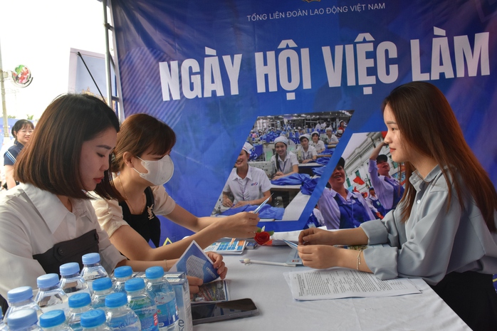 Hơn 5.000 chỉ tiêu tuyển dụng việc làm dành cho lao động nữ- Ảnh 1. Hơn 5.000 chỉ tiêu tuyển dụng việc làm dành cho lao động nữ- Ảnh 1.