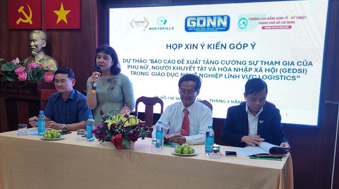 Nữ giới học ngành logistics ngày càng tăng- Ảnh 1. Nữ giới học ngành logistics ngày càng tăng- Ảnh 1.