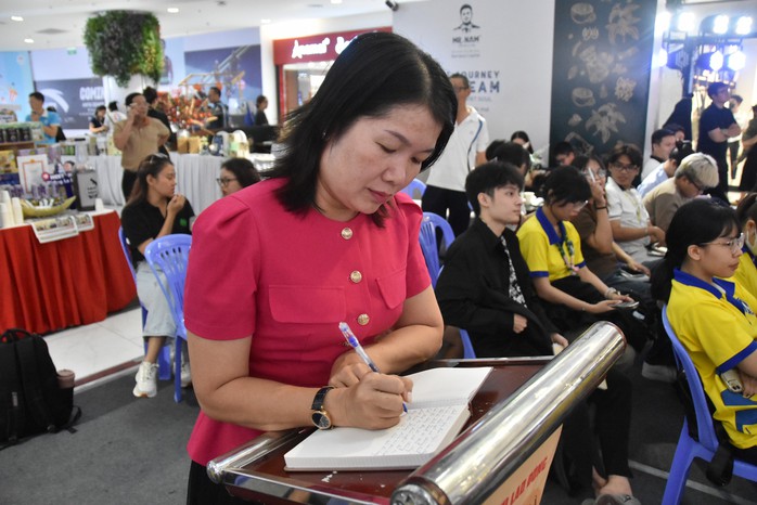 Những chia sẻ sâu sắc từ sổ tay cà phê- Ảnh 1. Những chia sẻ sâu sắc từ sổ tay cà phê- Ảnh 1.