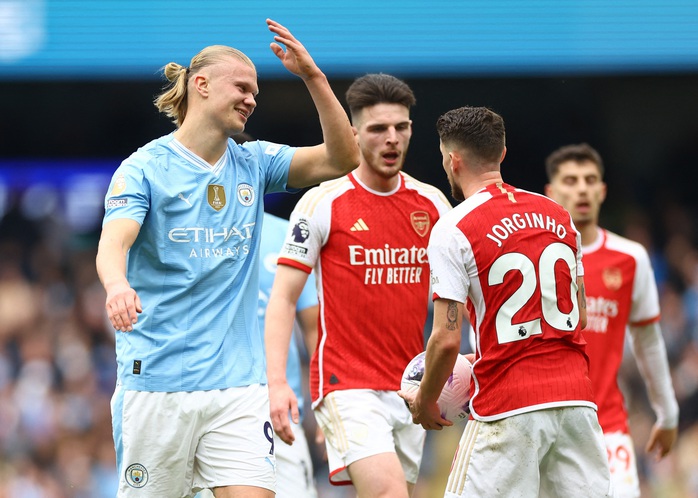 Man City chia điểm Arsenal, Liverpool hưởng lợi lớn- Ảnh 3. Man City chia điểm Arsenal, Liverpool hưởng lợi lớn- Ảnh 3.