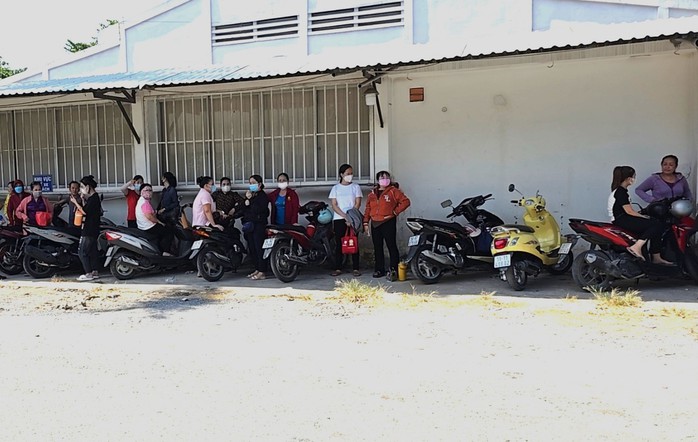 Bị nợ lương gần 1,3 tỉ đồng người lao động mới biết ông chủ là bảo vệ, người bán căn tin- Ảnh 2. Bị nợ lương gần 1,3 tỉ đồng người lao động mới biết ông chủ là bảo vệ, người bán căn tin- Ảnh 2.