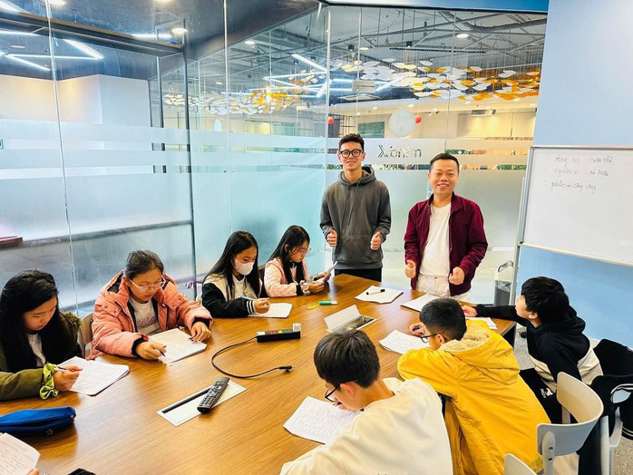 DỪNG TUYỂN SINH LỚP 10 BẰNG CHỨNG CHỈ IELTS: Phải tính đến công bằng trong giáo dục- Ảnh 3. DỪNG TUYỂN SINH LỚP 10 BẰNG CHỨNG CHỈ IELTS: Phải tính đến công bằng trong giáo dục- Ảnh 3.