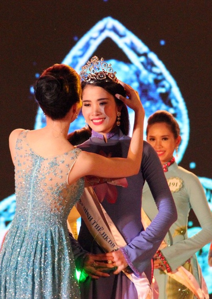 Âu lo chất lượng các cuộc thi nhan sắc!- Ảnh 1. Âu lo chất lượng các cuộc thi nhan sắc!- Ảnh 1.