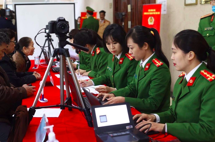 Từ 1-7, những ai phải đổi thẻ căn cước?- Ảnh 1.