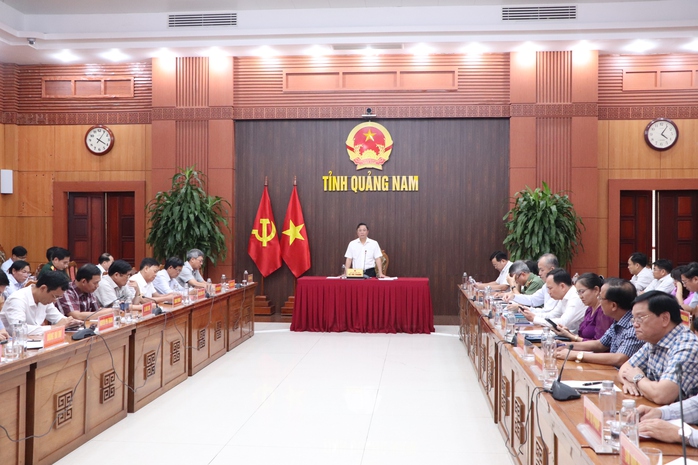 Chủ tịch UBND tỉnh Quảng Nam: Doanh nghiệp đang khó khăn đến mức báo động- Ảnh 2. Chủ tịch UBND tỉnh Quảng Nam: Doanh nghiệp đang khó khăn đến mức báo động- Ảnh 2.