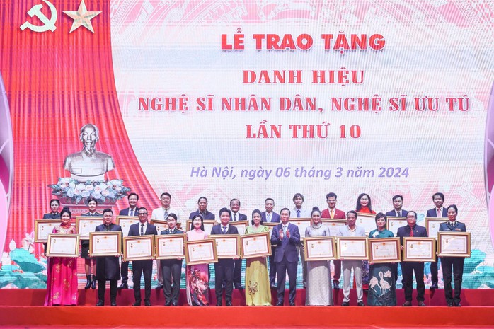 Chủ tịch nước đề nghị có chính sách để các nghệ sĩ có thể sống được bằng nghề- Ảnh 3.