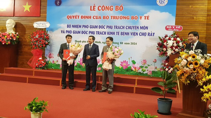 Bệnh viện Chợ Rẫy có 2 phó giám đốc mới- Ảnh 1. Bệnh viện Chợ Rẫy có 2 phó giám đốc mới- Ảnh 1.