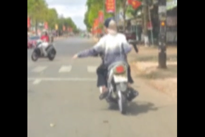 Thực hư thiếu niên mang Thực hư thiếu niên mang
