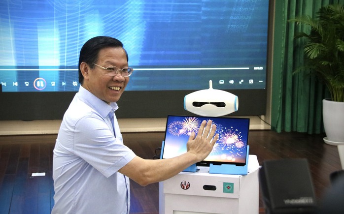 Bình Tân, Phú Nhuận dẫn đầu về cải cách hành chính, chuyển đổi số ở TP HCM- Ảnh 1. Bình Tân, Phú Nhuận dẫn đầu về cải cách hành chính, chuyển đổi số ở TP HCM- Ảnh 1.