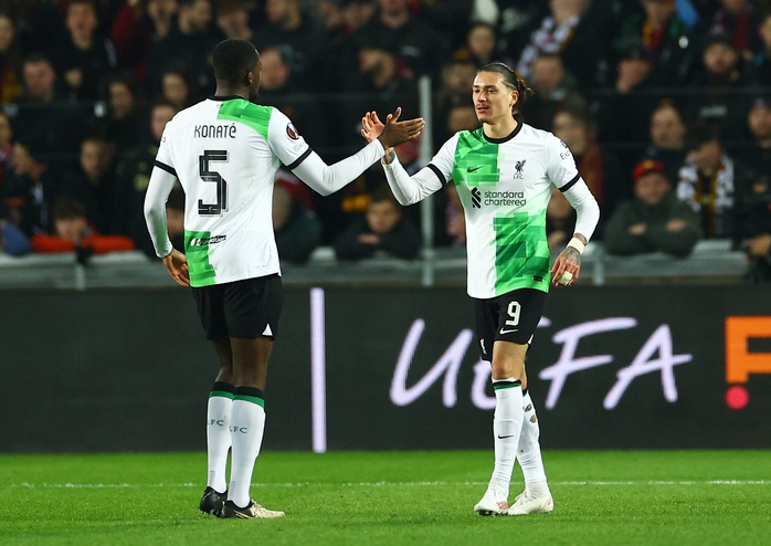 Bùng nổ siêu phẩm, Liverpool thắng hủy diệt Sparta Prague- Ảnh 3. Bùng nổ siêu phẩm, Liverpool thắng hủy diệt Sparta Prague- Ảnh 3.