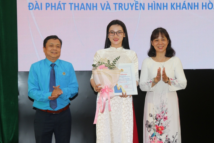 Trao giải cuộc thi nữ đoàn viên, người lao động duyên dáng, thanh lịch- Ảnh 8. Trao giải cuộc thi nữ đoàn viên, người lao động duyên dáng, thanh lịch- Ảnh 8.
