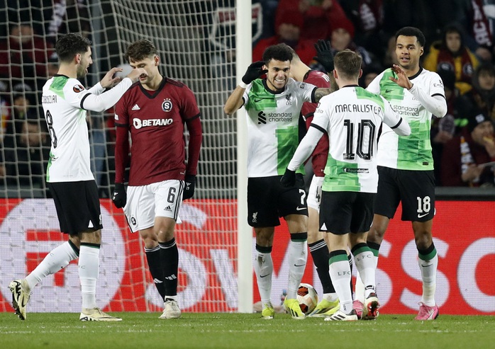 Bùng nổ siêu phẩm, Liverpool thắng hủy diệt Sparta Prague- Ảnh 1. Bùng nổ siêu phẩm, Liverpool thắng hủy diệt Sparta Prague- Ảnh 1.
