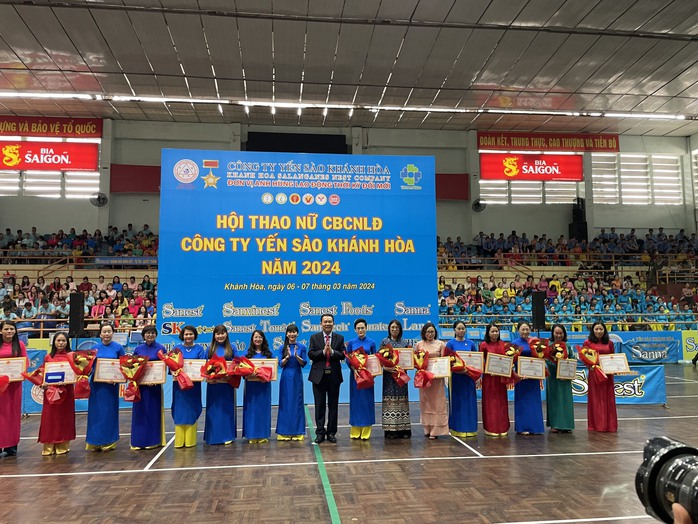 Sôi nổi hội thao nữ Yến sào Khánh Hòa- Ảnh 6. Sôi nổi hội thao nữ Yến sào Khánh Hòa- Ảnh 6.