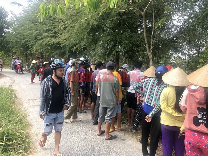 Đang ngồi hóng mát, nhiều người hốt hoảng khi thấy thi thể nữ giới trôi sông- Ảnh 2. Đang ngồi hóng mát, nhiều người hốt hoảng khi thấy thi thể nữ giới trôi sông- Ảnh 2.