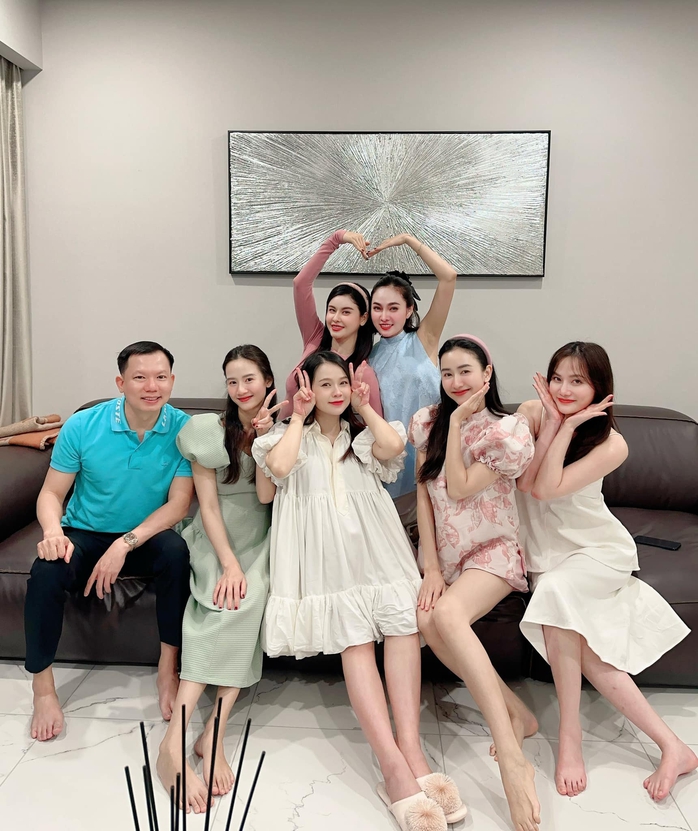 Showbiz Việt: Lan Phương, Sam đã đón Showbiz Việt: Lan Phương, Sam đã đón