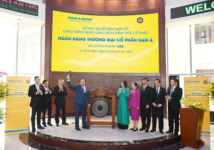 Hơn 1 tỉ cổ phiếu Nam A Bank chính thức chào sàn HOSE- Ảnh 1. Hơn 1 tỉ cổ phiếu Nam A Bank chính thức chào sàn HOSE- Ảnh 1.
