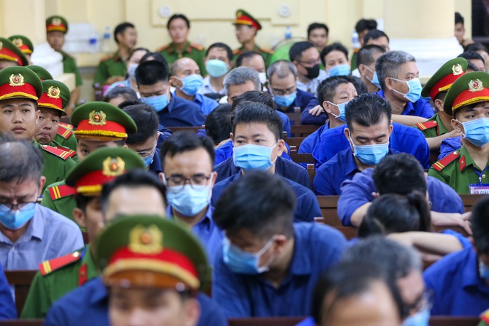 Xét xử vụ Vạn Thịnh Phát: Cựu Trưởng ban kiểm soát SCB được cho 20 tỉ đồng
- Ảnh 1. Xét xử vụ Vạn Thịnh Phát: Cựu Trưởng ban kiểm soát SCB được cho 20 tỉ đồng
- Ảnh 1.