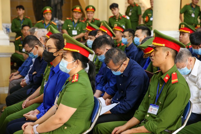 Xét xử vụ Vạn Thịnh Phát: Nghe theo chỉ đạo của cấp trên, bỏ qua sai phạm- Ảnh 1. Xét xử vụ Vạn Thịnh Phát: Nghe theo chỉ đạo của cấp trên, bỏ qua sai phạm- Ảnh 1.