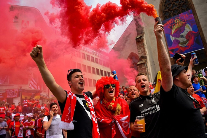Cảnh sát Merseyside tăng cường phong tỏa trước trận Cảnh sát Merseyside tăng cường phong tỏa trước trận
