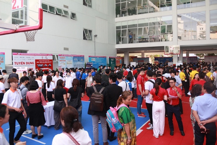 10.000 việc làm kết nối cung cầu lao động- Ảnh 6. 10.000 việc làm kết nối cung cầu lao động- Ảnh 6.