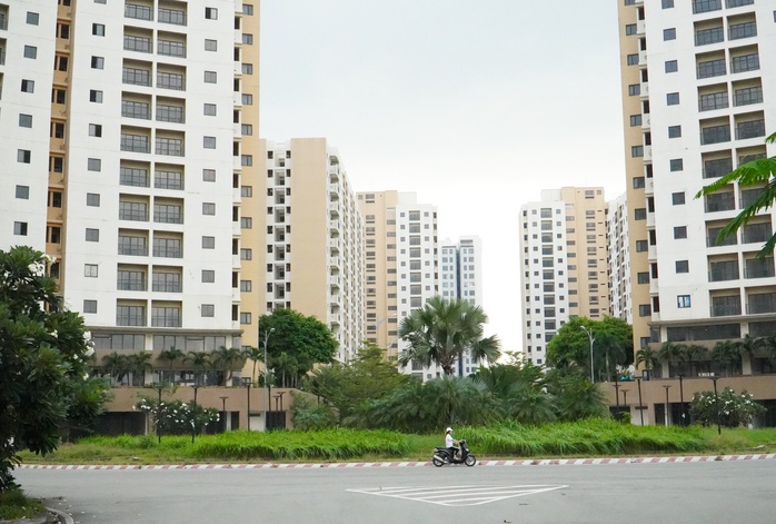 TP HCM: Nhiều nơi thiếu quỹ đất, nhà tái định cư- Ảnh 4. TP HCM: Nhiều nơi thiếu quỹ đất, nhà tái định cư- Ảnh 4.