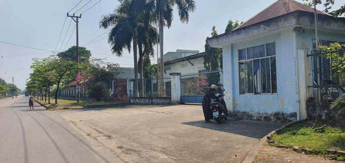 Công nhân may tại Đà Nẵng ngưng việc đòi lương- Ảnh 1. Công nhân may tại Đà Nẵng ngưng việc đòi lương- Ảnh 1.
