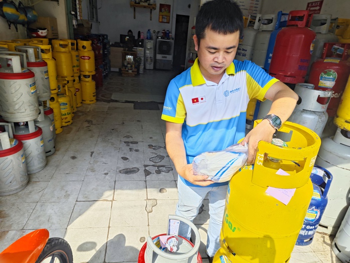 Giá gas bán lẻ giảm trong tháng 4- Ảnh 1. Giá gas bán lẻ giảm trong tháng 4- Ảnh 1.