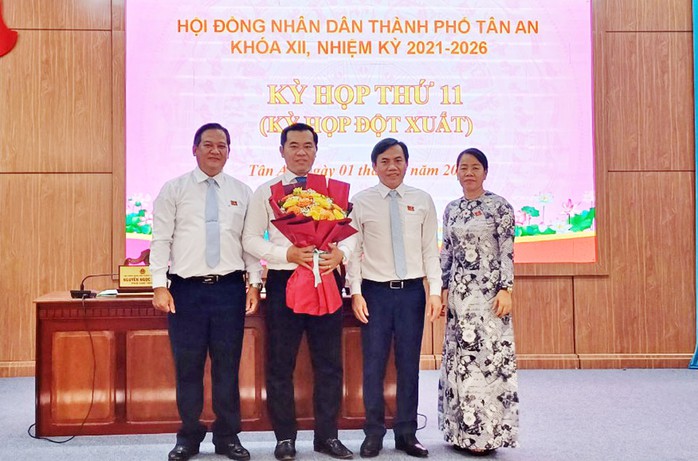Hai thành phố ở Long An và Sóc Trăng có lãnh đạo mới- Ảnh 2. Hai thành phố ở Long An và Sóc Trăng có lãnh đạo mới- Ảnh 2.