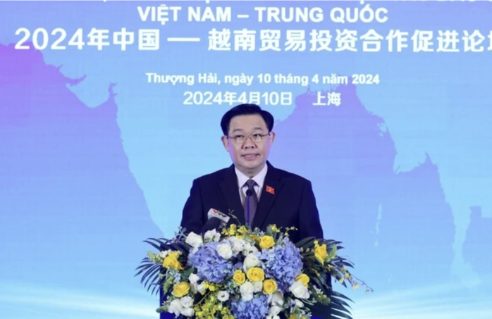 Chủ tịch Quốc hội dự Diễn đàn thúc đẩy hợp tác đầu tư Việt Nam-Trung Quốc- Ảnh 4. Chủ tịch Quốc hội dự Diễn đàn thúc đẩy hợp tác đầu tư Việt Nam-Trung Quốc- Ảnh 4.