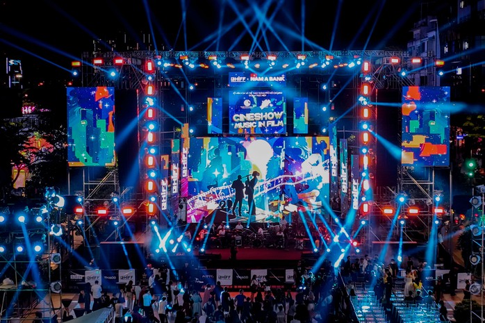 Phương Mỹ Chi, Ái Phương trổ tài hát nhạc phim!- Ảnh 13. Phương Mỹ Chi, Ái Phương trổ tài hát nhạc phim!- Ảnh 13.