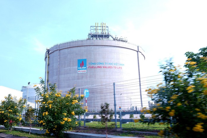 70.000 tấn LNG phục vụ sản xuất điện trong cao điểm nóng- Ảnh 1. 70.000 tấn LNG phục vụ sản xuất điện trong cao điểm nóng- Ảnh 1.