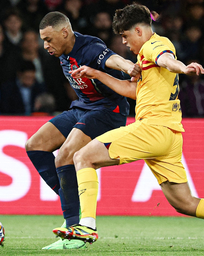 Ngược dòng siêu đỉnh, Barcelona đè bẹp chủ nhà PSG- Ảnh 1.