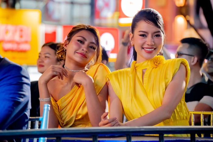 Phương Mỹ Chi, Ái Phương trổ tài hát nhạc phim!- Ảnh 11. Phương Mỹ Chi, Ái Phương trổ tài hát nhạc phim!- Ảnh 11.