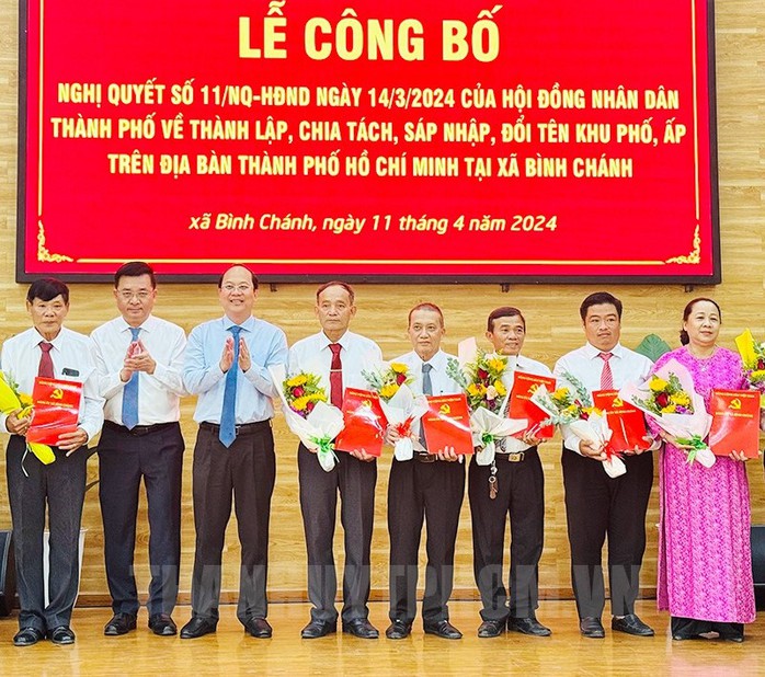 Chăm lo đội ngũ hoạt động ở khu phố, ấp- Ảnh 1. Chăm lo đội ngũ hoạt động ở khu phố, ấp- Ảnh 1.
