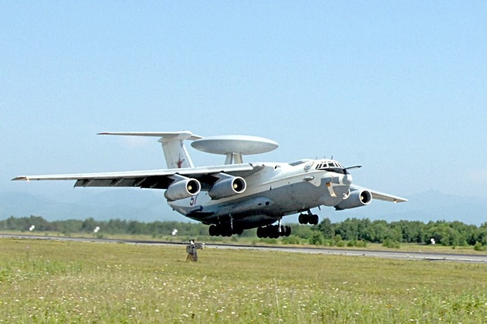 Máy bay cảnh báo sớm và chỉ huy trên không (AWACS) A-50 của Nga trong cuộc tập trận ngày 8-8-2011. Ảnh: Không quân Mỹ Máy bay cảnh báo sớm và chỉ huy trên không (AWACS) A-50 của Nga trong cuộc tập trận ngày 8-8-2011. Ảnh: Không quân Mỹ