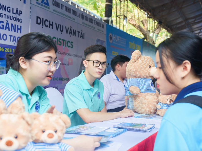 Lương và thưởng vẫn là ưu tiên khi tìm việc- Ảnh 2. Lương và thưởng vẫn là ưu tiên khi tìm việc- Ảnh 2.