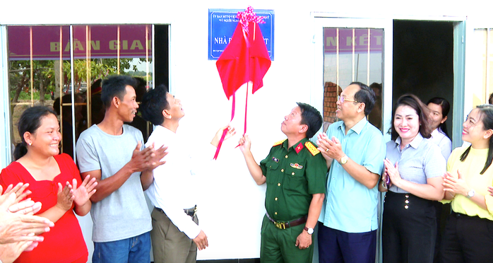 Sóc Trăng làm lễ xuất quân thực hiện hoạt động đặc biệt - Ảnh 3. Sóc Trăng làm lễ xuất quân thực hiện hoạt động đặc biệt - Ảnh 3.