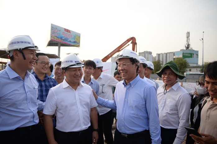 Tạm đóng ngã ba Đồng Văn Cống – Mai Chí Thọ để đẩy tiến độ nút giao An Phú?- Ảnh 1. Tạm đóng ngã ba Đồng Văn Cống – Mai Chí Thọ để đẩy tiến độ nút giao An Phú?- Ảnh 1.