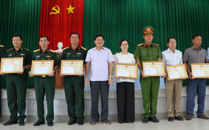 Cà Mau họp rút kinh nghiệm sau vụ cháy rừng tràm- Ảnh 3. Cà Mau họp rút kinh nghiệm sau vụ cháy rừng tràm- Ảnh 3.