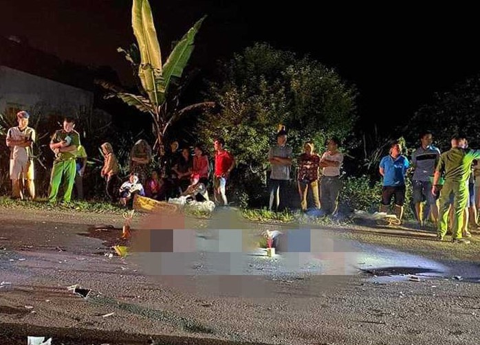 Va chạm xe khách, 2 thanh niên đi xe máy tử vong- Ảnh 1. Va chạm xe khách, 2 thanh niên đi xe máy tử vong- Ảnh 1.