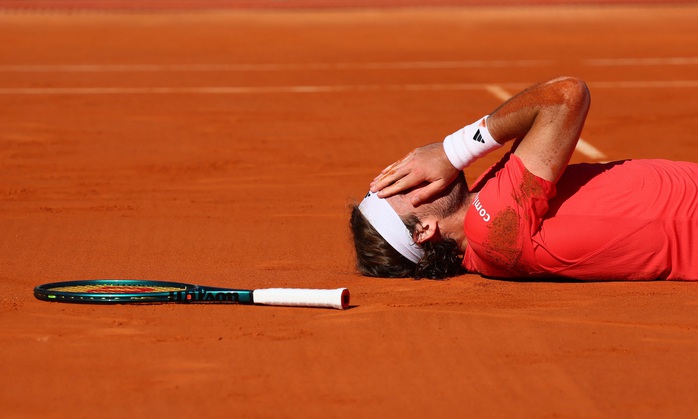 Vô địch Monte Carlo, Tsitsipas cân bằng kỷ lục của Nadal- Ảnh 1. Vô địch Monte Carlo, Tsitsipas cân bằng kỷ lục của Nadal- Ảnh 1.