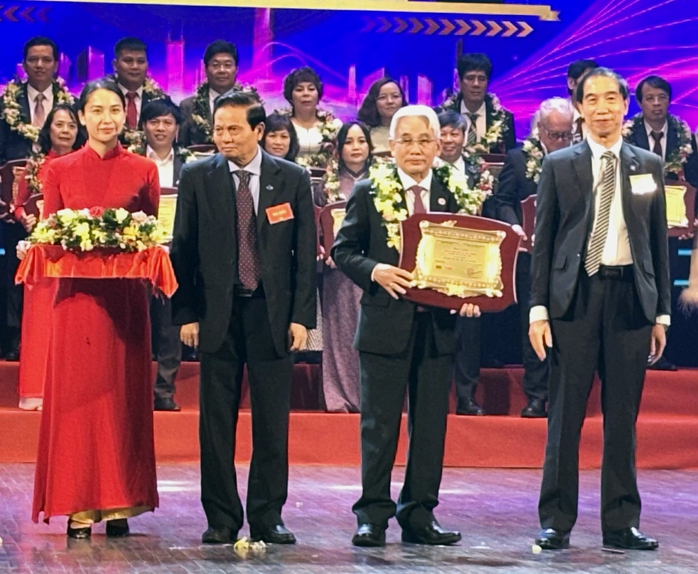 Trường ĐH Cửu Long nhận giải thưởng tốp 20 “Thương hiệu vàng”- Ảnh 3. Trường ĐH Cửu Long nhận giải thưởng tốp 20 “Thương hiệu vàng”- Ảnh 3.