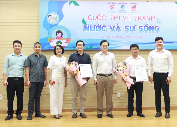 Khai mạc cuộc thi vẽ tranh “Nước và sự sống”- Ảnh 2. Khai mạc cuộc thi vẽ tranh “Nước và sự sống”- Ảnh 2.