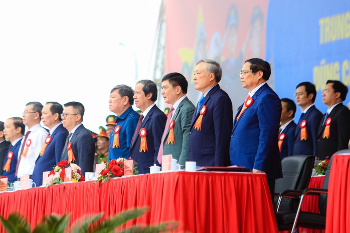 Lực lượng Cảnh sát Cơ động đón nhận danh hiệu Anh hùng lực lượng vũ trang nhân dân- Ảnh 1. Lực lượng Cảnh sát Cơ động đón nhận danh hiệu Anh hùng lực lượng vũ trang nhân dân- Ảnh 1.